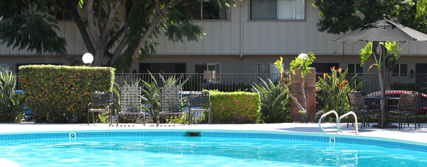 This image shows the Fullerton Townhouse swimming pool