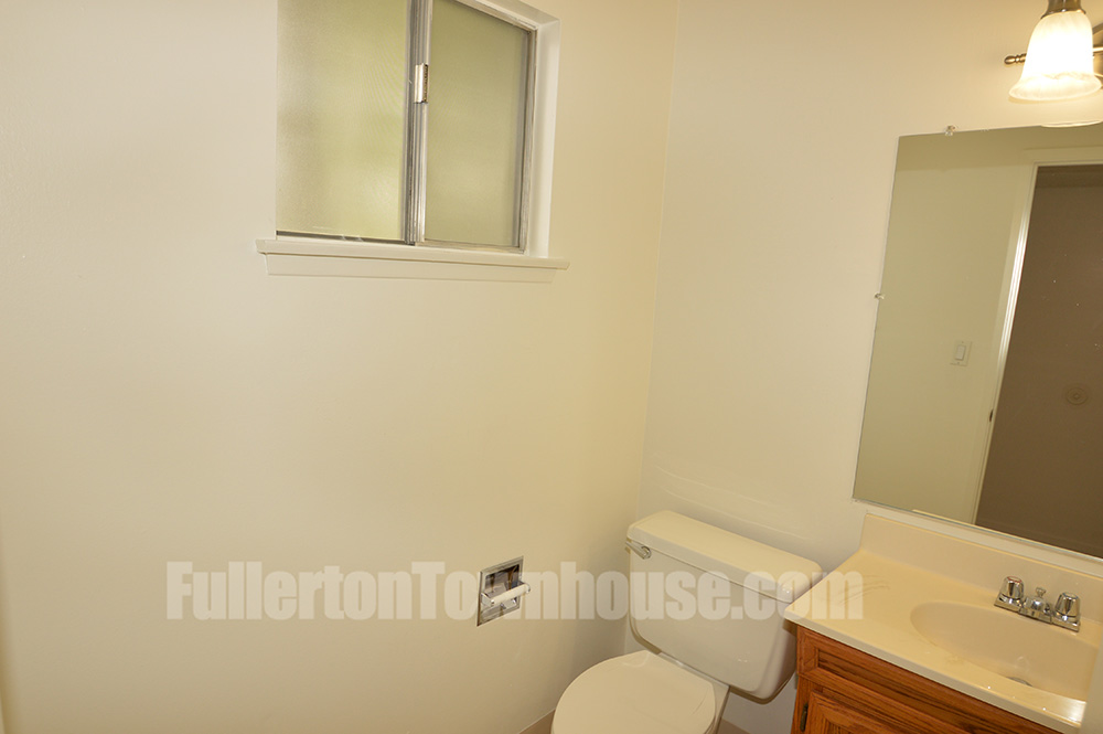 This image is the visual representation of Interior 15 in Fullerton Townhouse Apartments.